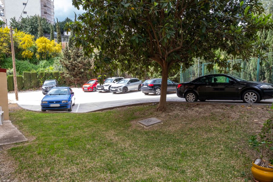 Comfortabel appartement op de begane grond, gelegen op slechts enkele minuten lopen van het bekende Burriana-strand.