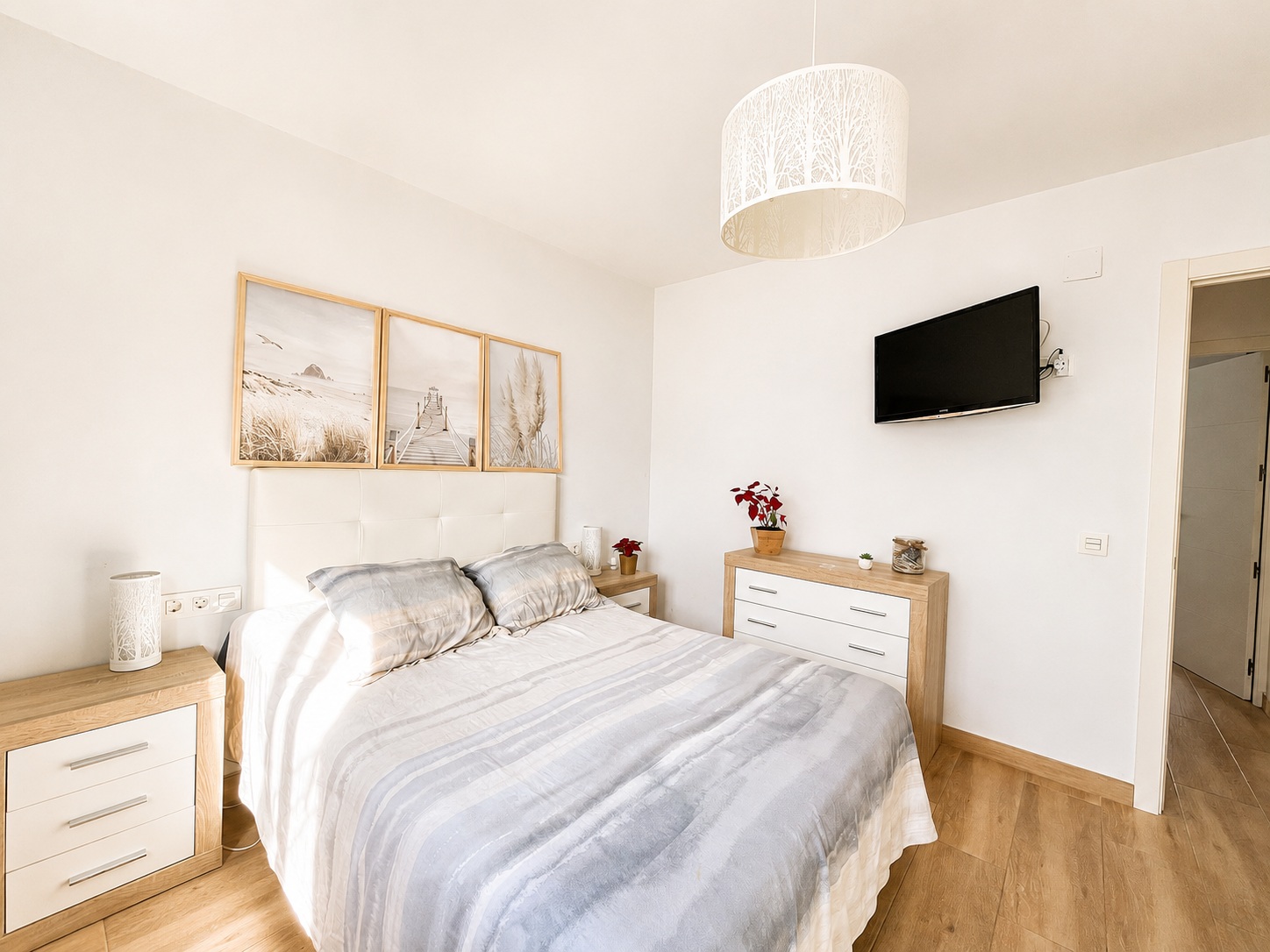 Ruim appartement in de wijk Parador de Nerja, slechts een paar minuten lopen van het strand en het centrum van Nerja