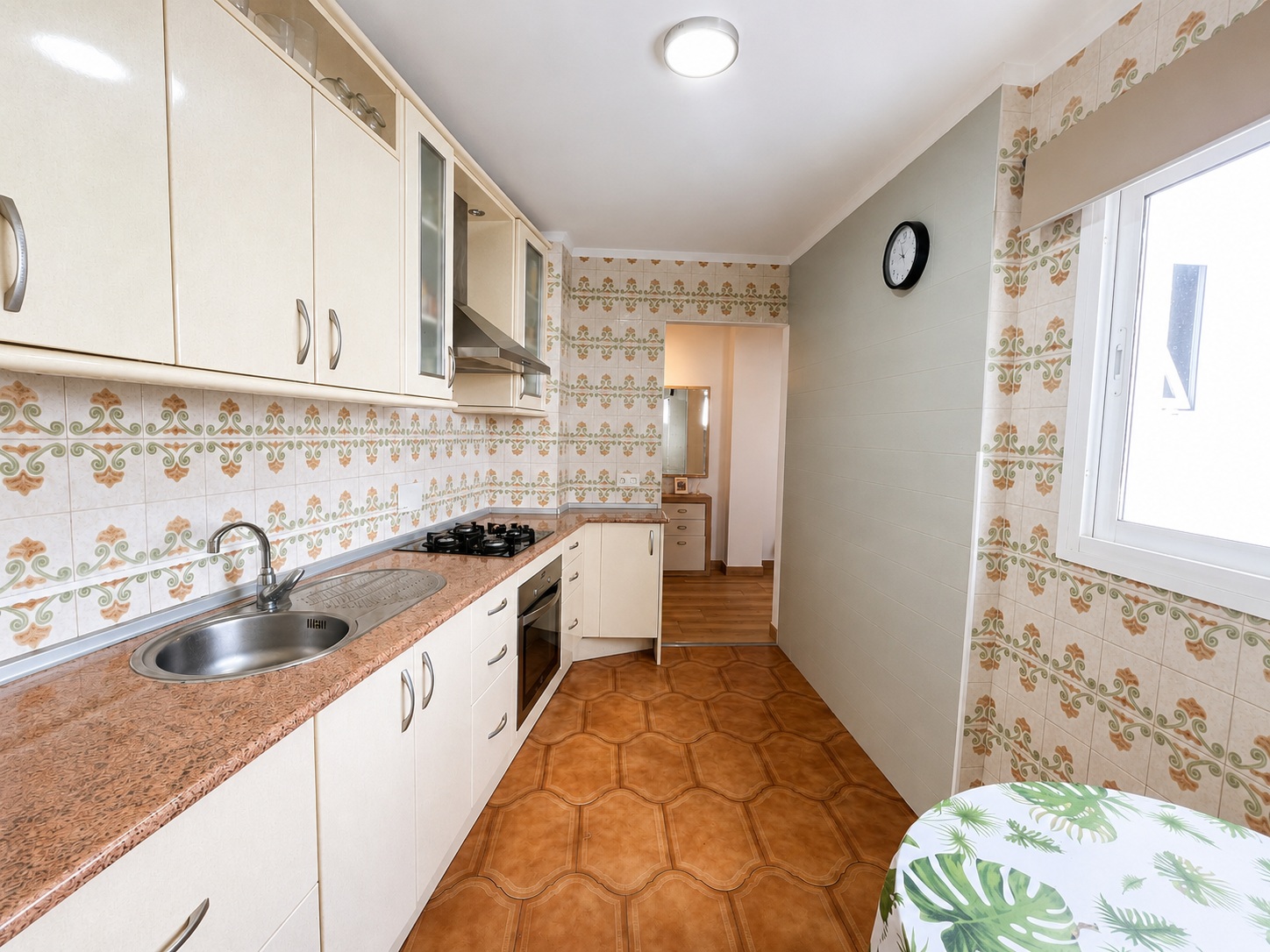 Ruim appartement in de wijk Parador de Nerja, slechts een paar minuten lopen van het strand en het centrum van Nerja
