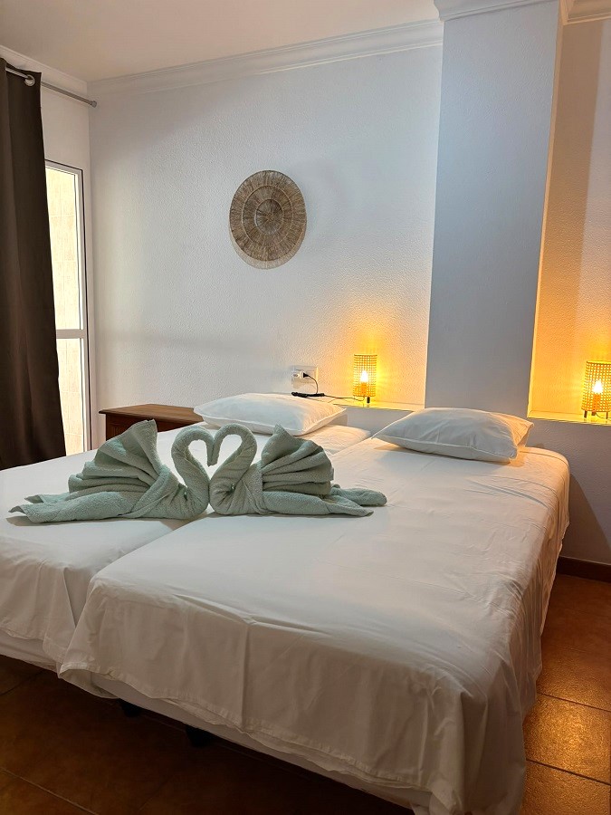 Heerlijk appartement 1e lijn Burriana strand in Nerja