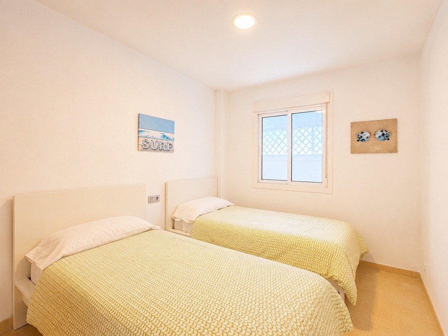 Appartement met 2 slaapkamers op 450 meter van het Burriana strand Nerja