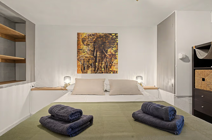 Gerenoveerde vakantiewoning in het gewilde Capistrano Village in Nerja met prachtig uitzicht over Capistrano village en de zee.