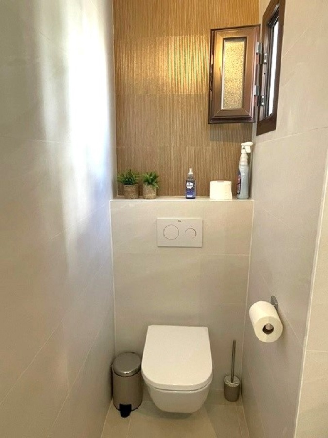 Gerenoveerde vakantiewoning in het gewilde Capistrano Village in Nerja met prachtig uitzicht over Capistrano village en de zee.