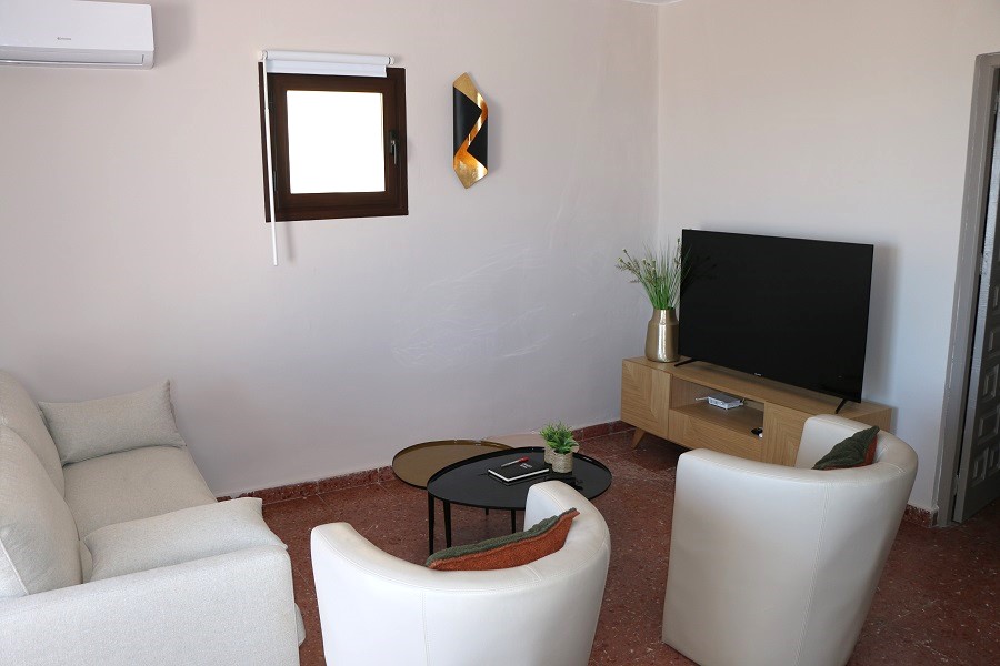 Gerenoveerde vakantiewoning in het gewilde Capistrano Village in Nerja met prachtig uitzicht over Capistrano village en de zee.