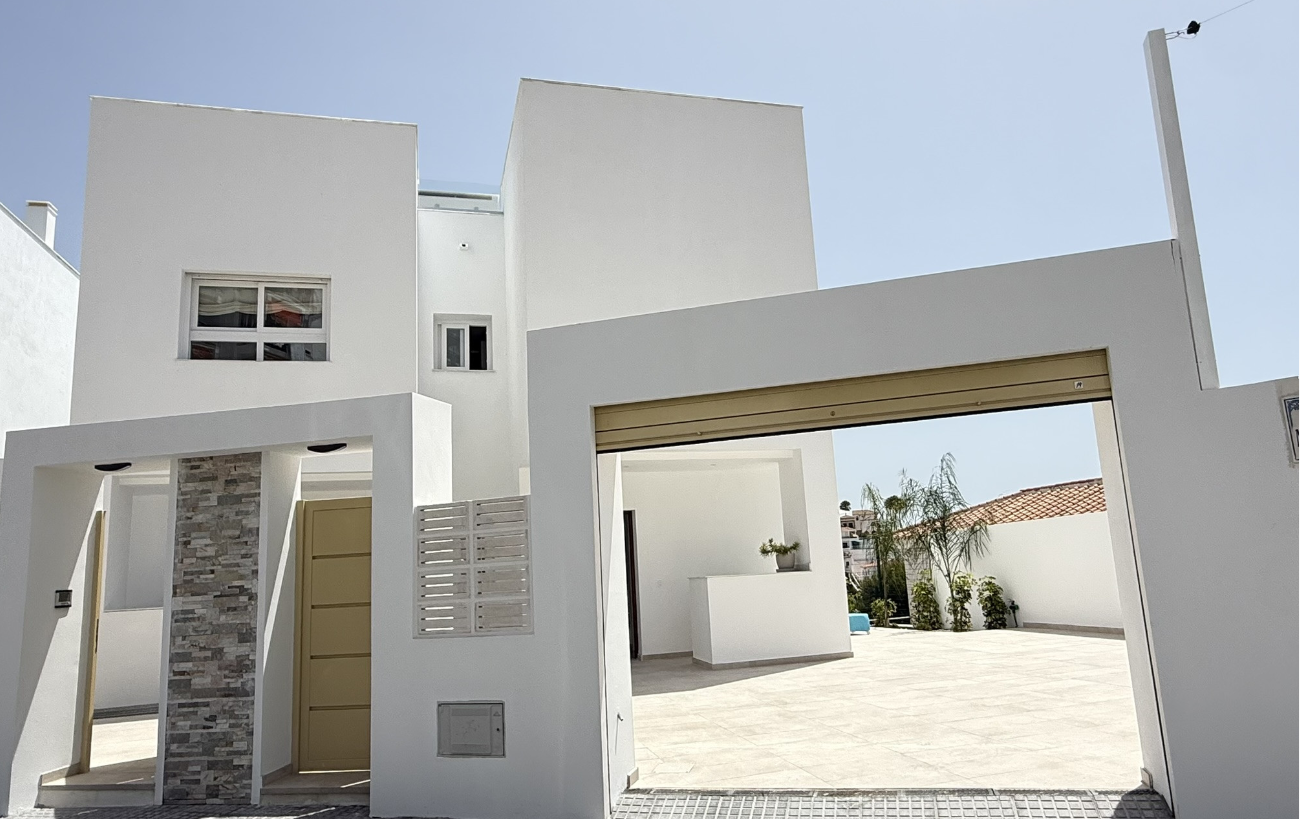 Villa de luxe de 6 chambres avec vue panoramique sur la mer au-dessus de la plage de Burriana