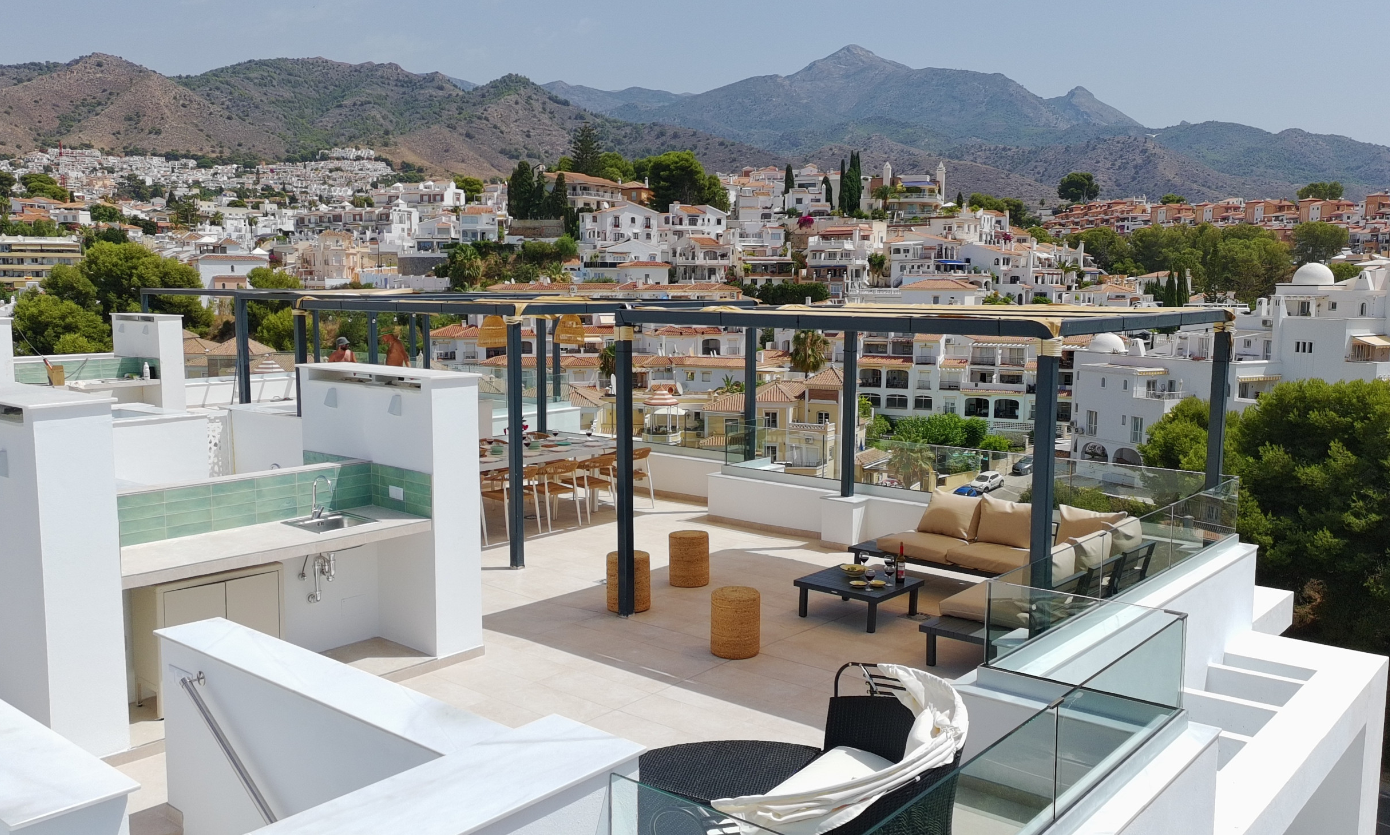 Villa de luxe de 6 chambres avec vue panoramique sur la mer au-dessus de la plage de Burriana