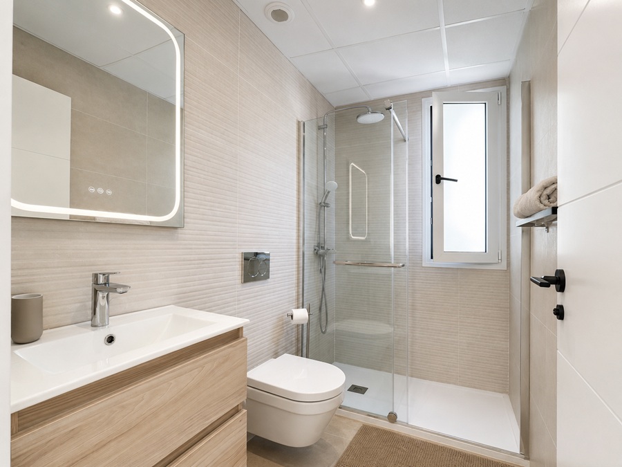 Exklusives Penthouse mit Panoramablick auf das Meer und Fünf-Sterne-Einrichtungen in Bayview II, Nerja