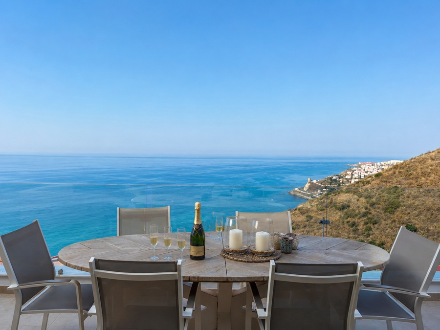 Exklusives Penthouse mit Panoramablick auf das Meer und Fünf-Sterne-Einrichtungen in Bayview II, Nerja