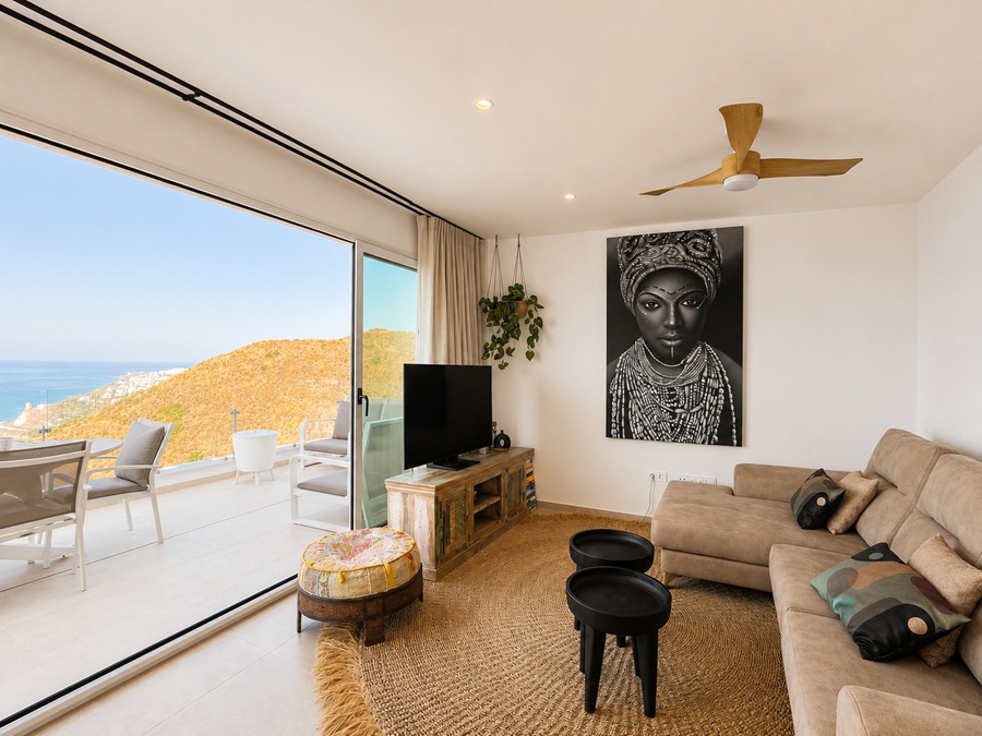 Exklusives Penthouse mit Panoramablick auf das Meer und Fünf-Sterne-Einrichtungen in Bayview II, Nerja