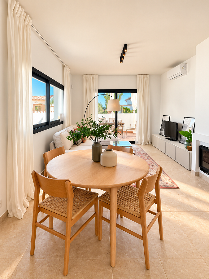 Villa bellamente decorada con piscina privada a 1 km. desde la playa de Burriana